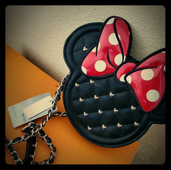 Loungefly Handbags - Loungefly minnie mouse crossbody bag